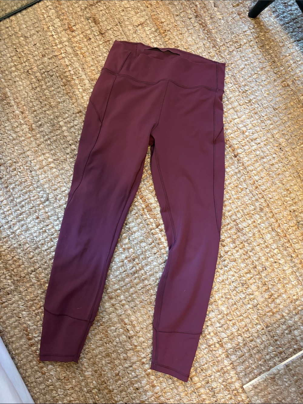 Lululemon maroon leggings